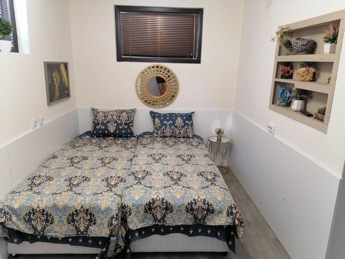 Апартамемт 3 Места С Кухня С Дворче Apartment Vratsa Luaran gambar
