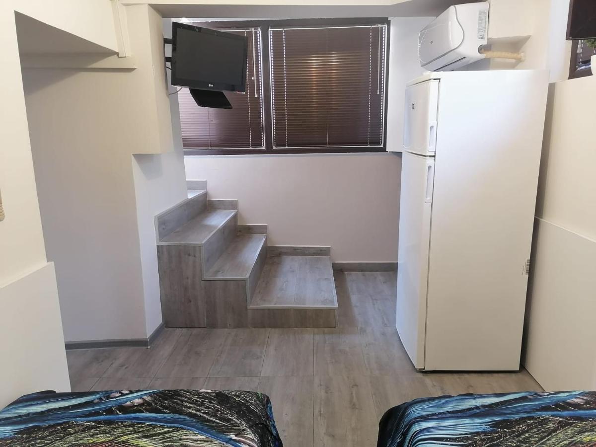 Апартамемт 3 Места С Кухня С Дворче Apartment Vratsa Luaran gambar